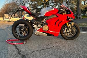 Ducati Panigale v4 s