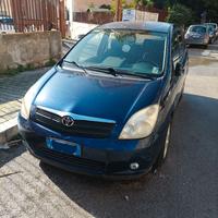 Toyota Corolla Verso   D4D 90 cv