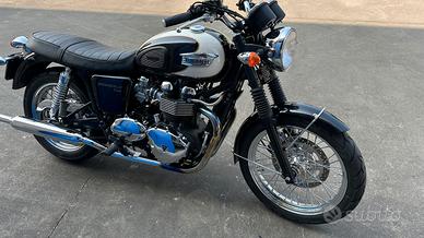 Triumph Bonneville - 2009
