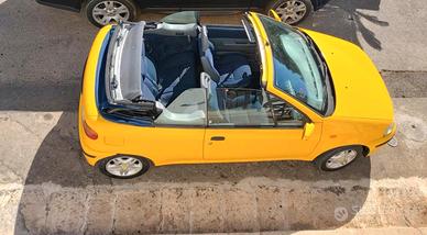 Punto cabrio gialla