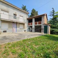 CASA DI CORTE A MOMBARUZZO