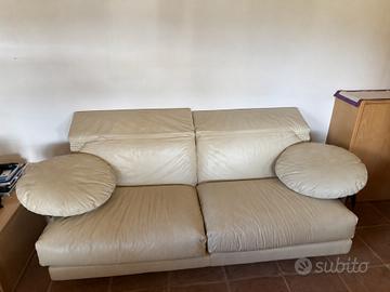 Divano in pelle / Ledersofa