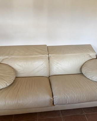 Divano in pelle / Ledersofa