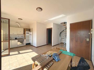 Rif. 5263 App.to 3 Cam. a Pieve Modolena