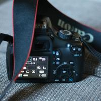 CANON 1100d