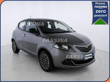 Lancia Ypsilon 1.0 FireFly 70cv Hybrid Platino