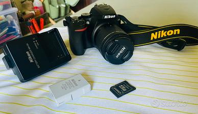 Nikon D3500 + Obiettivo + SD 32 GB + Custodia