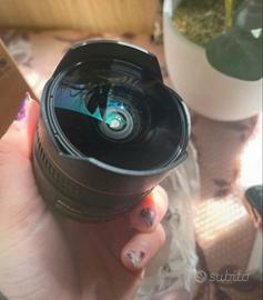 Obbiettivo fish-eye nikon