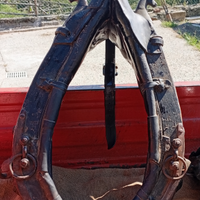 Collana e bastino agricoli