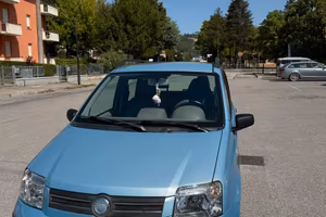 Veicolo panda benzina/metano