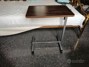Tavolino da letto con ruote
