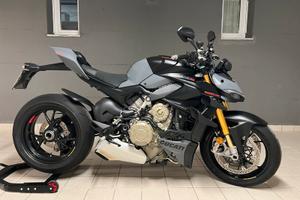 Ducati Streetfighter v4s