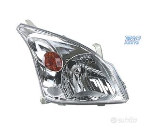FANALE DESTRO PER TOYOTA LAND CRUISER FJ120 03-08
