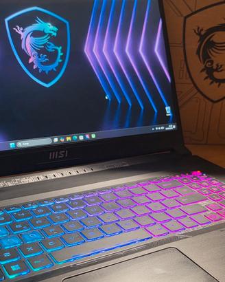 MSI KATANA 17 B12V 1TB geforce RTX4070x8GB