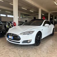 Tesla Model S 85kWh Dual Motor ricariche gratuite