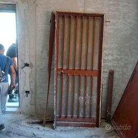 Porta in ferro