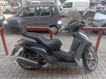 Peugeot Geopolis 400