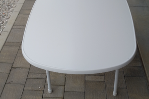 Tavolo robusto e pieghevole