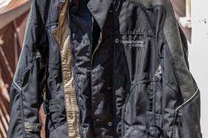 Completo abbigliamento donna per moto Gran Turismo