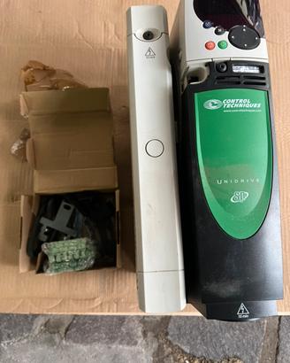 INVERTER TRIFASE  SP2402 CONTROL TECHNIQUES