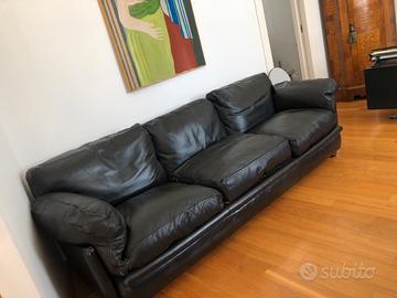Divano e due poltrone in vera pelle  frau