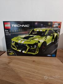 Lego 42138 Ford Mustang Shelby GT500