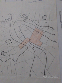 Terreno boschivo e prato a Piatto