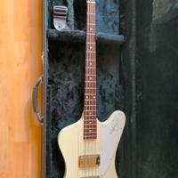 Epiphone Thunderbird bass