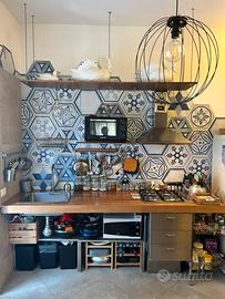 Cucina lineare artigianale legno e acciaio