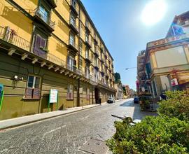 3 LOCALI A NAPOLI