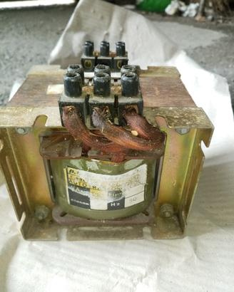 trasformatore alimentatore volt 220 380