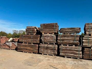 Traversine ferroviarie in legno
