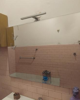 specchio bagno con luce