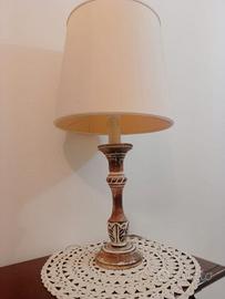 Lampada da tavolo