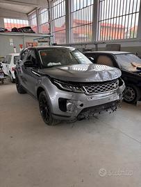 Range Rover Evoque incidentato