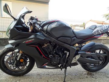 Honda CBR 650R