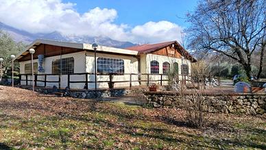 VILLA SINGOLA A COLLEPARDO
