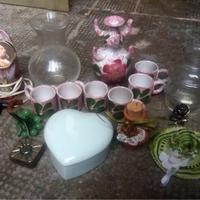 Soprammobili vintage, tazzine e altro