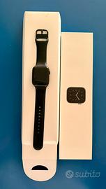 Apple watch SE, con cinturino nero