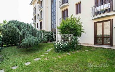 TRILOCALE CON GIARDINO