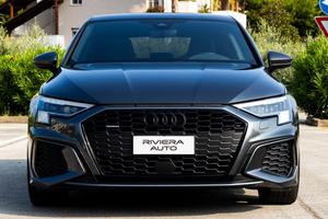 Audi A3 SPB 40 TFSI quattro S tronic Identity Blac