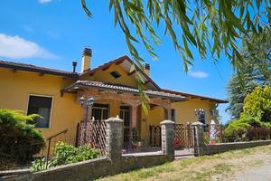 Villa con 4 appartamenti