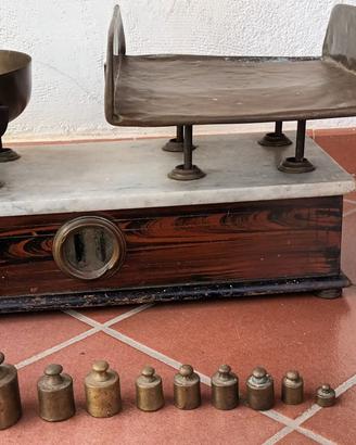 Antica bilancia da tavolo d’epoca