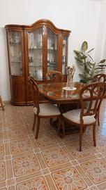 Sala da pranzo in noce massello.AFFFARE