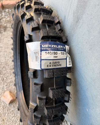 Gomma enduro metzeler