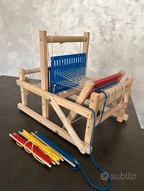 Telaio in legno per tessitura