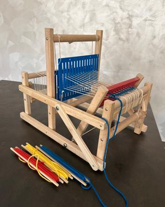 Telaio in legno per tessitura