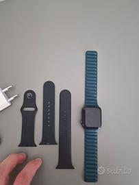 Apple Watch SE (2ª generazione) 40mm batteria 100%