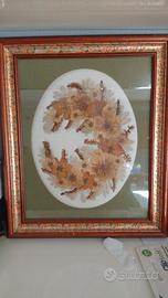 lotto tre quadri fiori secchi e pesce in vetro