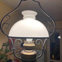 Lampadario antico in ferro battuto